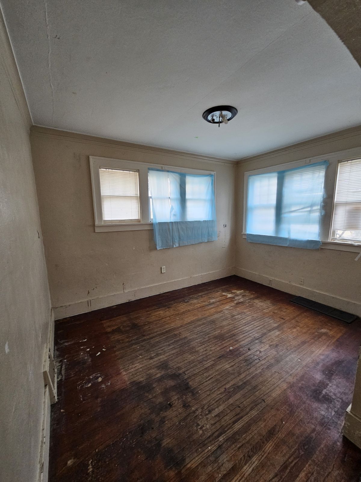 130 S Cleveland Ave Peoria IL 61605