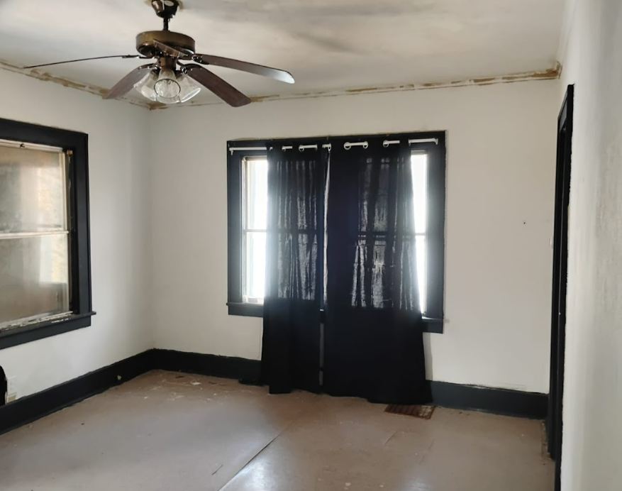 2214 N Linsley Ave Peoria IL 61604