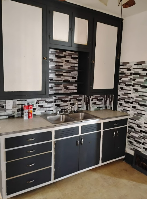 2214 N Linsley Ave Peoria IL 61604