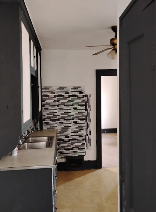 2214 N Linsley Ave Peoria IL 61604