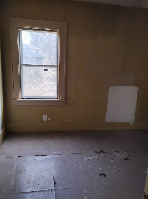 2214 N Linsley Ave Peoria IL 61604