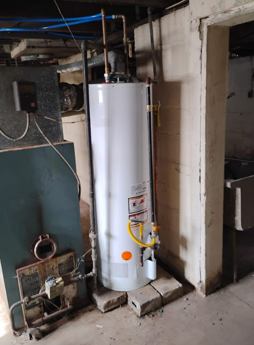 2214 N Linsley Ave Peoria IL 61604