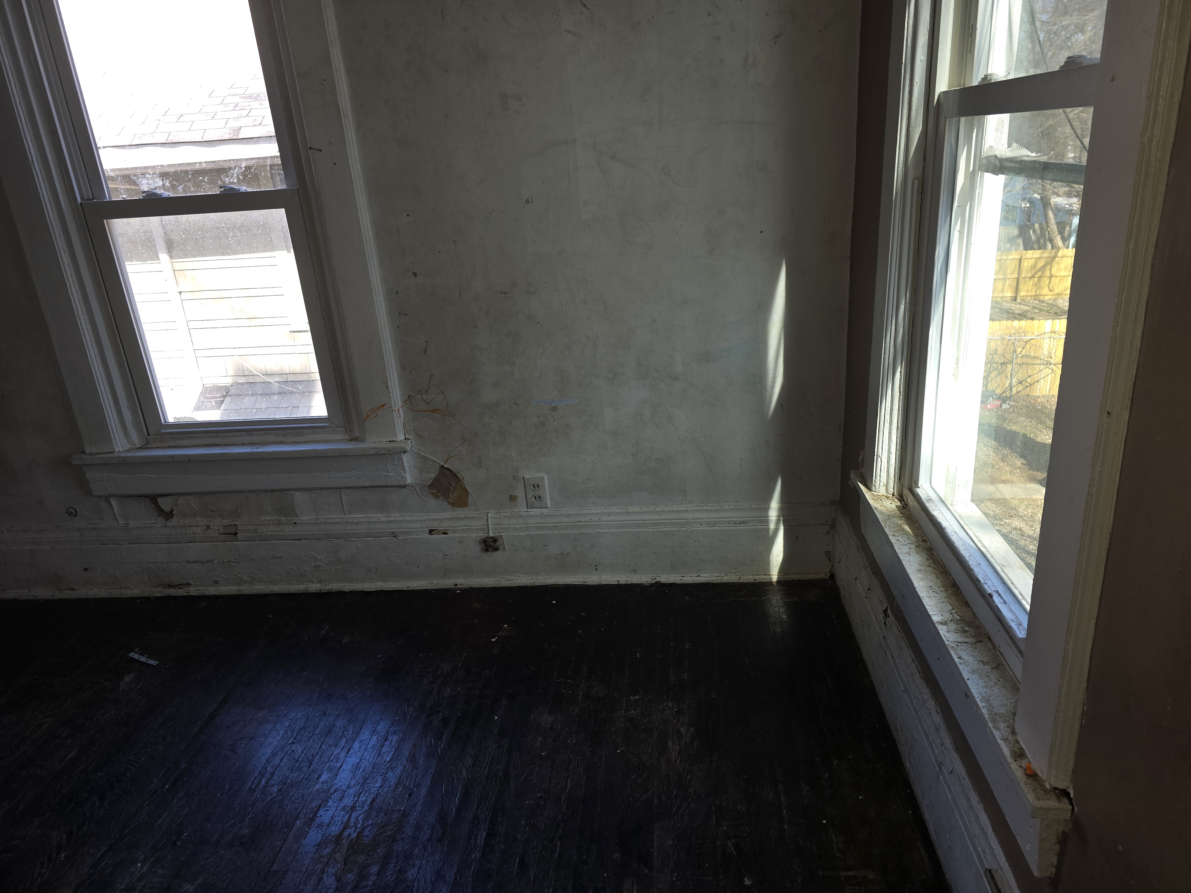 1806 N Peoria Ave Peoria IL 61603