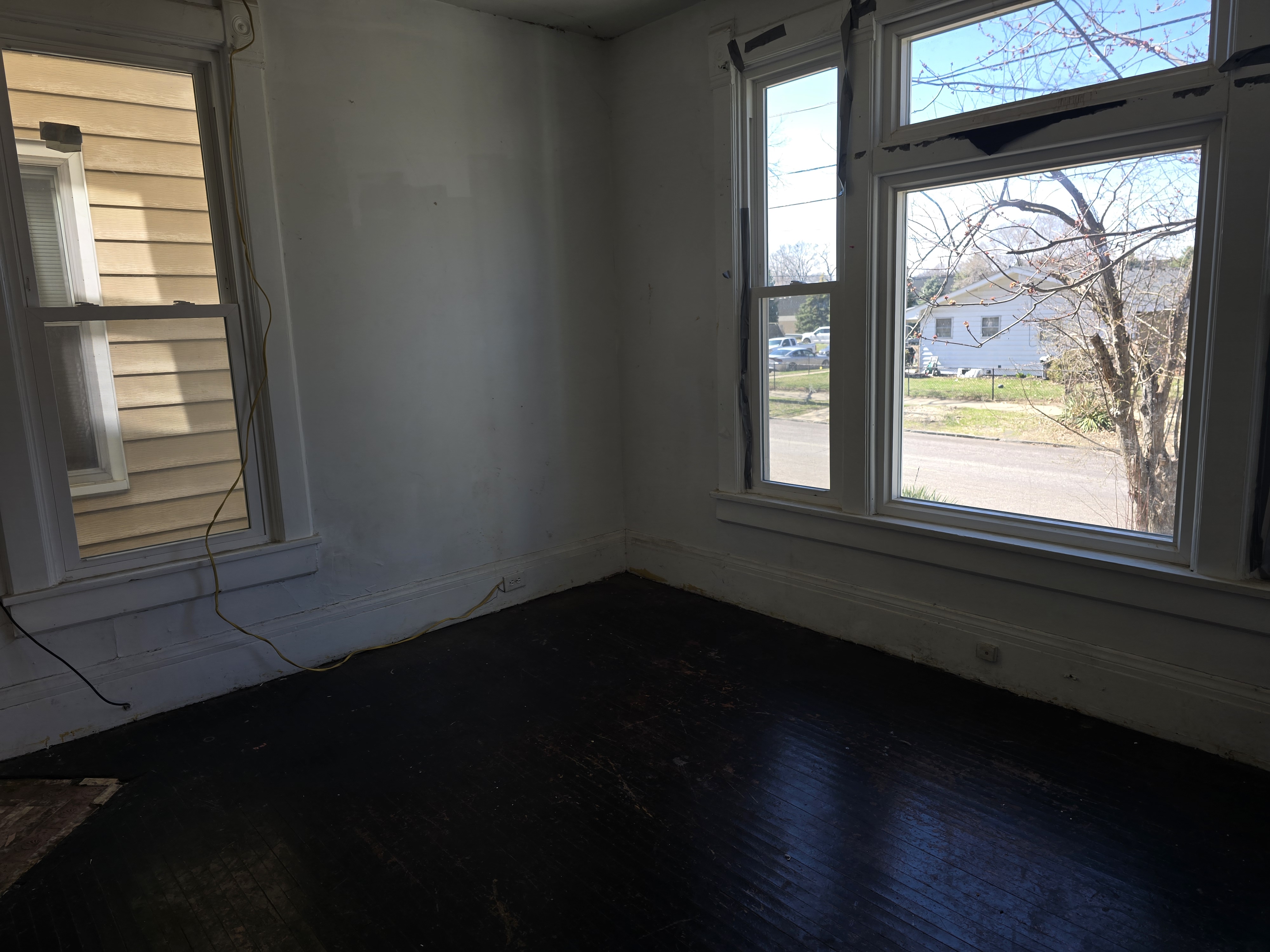 1806 N Peoria Ave Peoria IL 61603