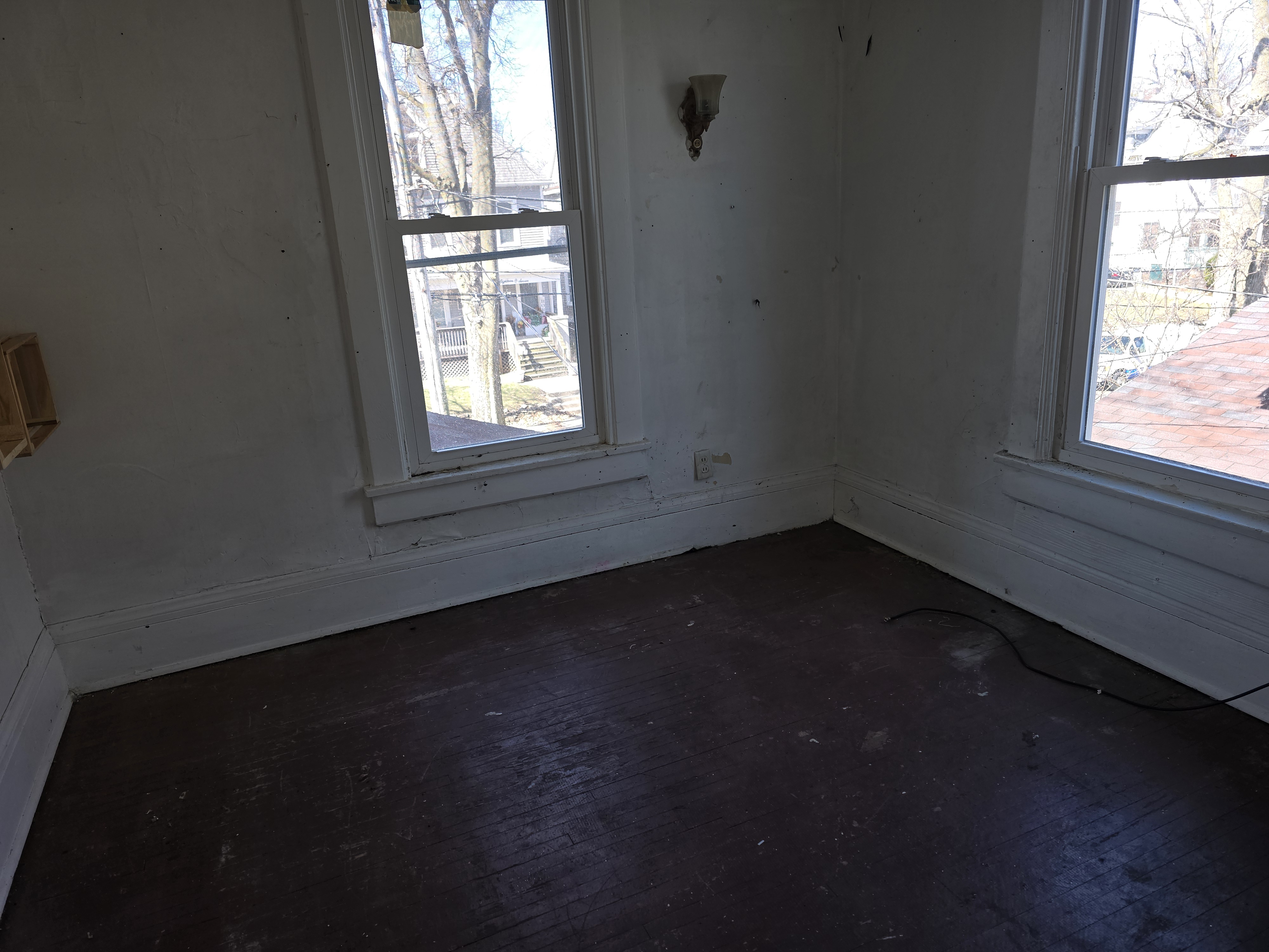 1806 N Peoria Ave Peoria IL 61603