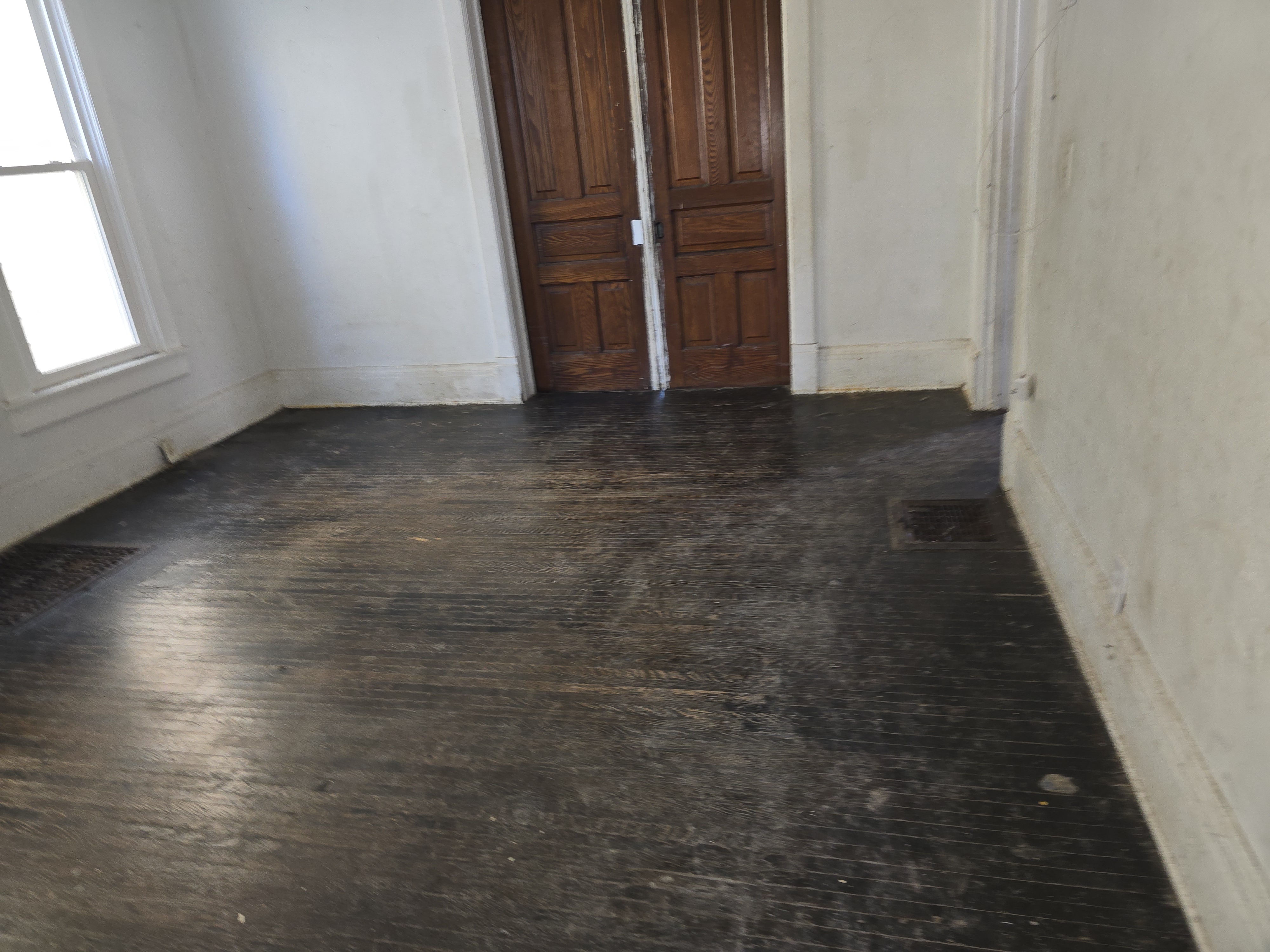 1806 N Peoria Ave Peoria IL 61603