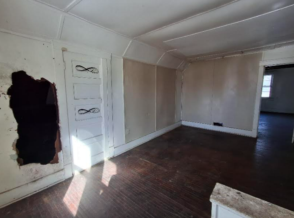 2012 W Garden St Peoria IL 61605