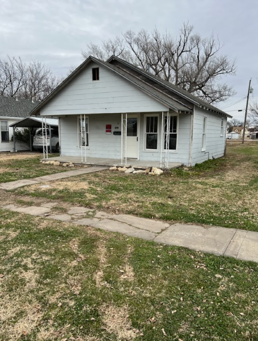 205 S Kansas St, Plainville, KS 67663