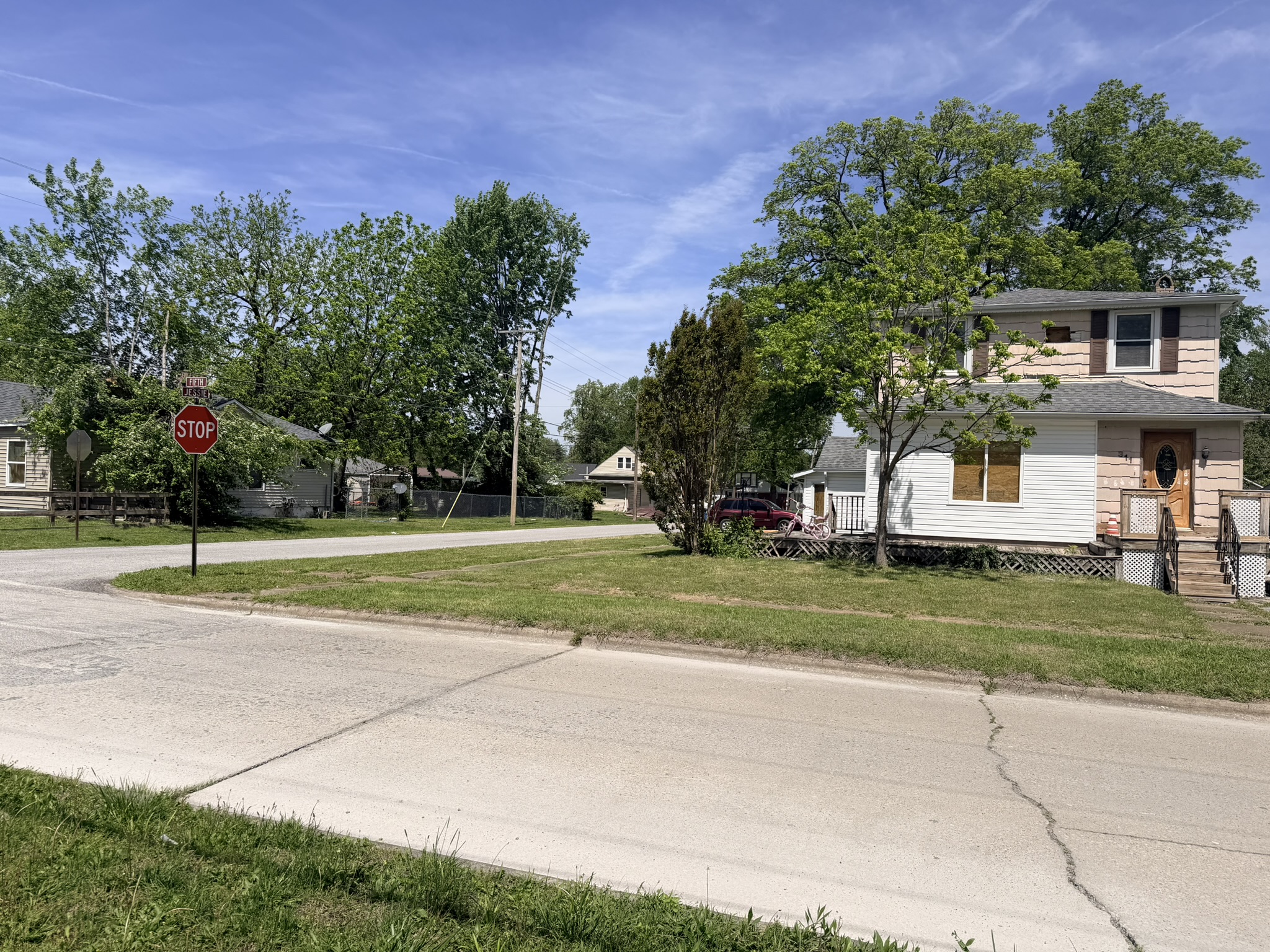 311 W 5TH ST Benton IL 62812