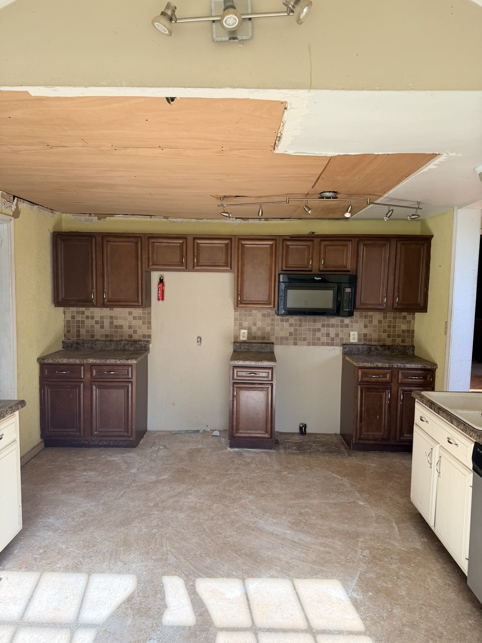 311 W 5TH ST Benton IL 62812