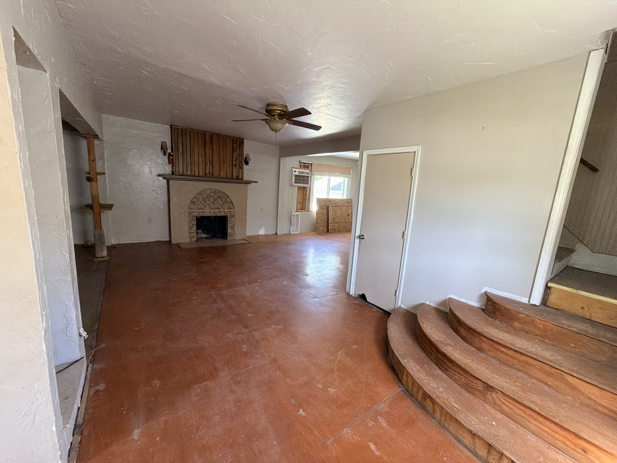 311 W 5TH ST Benton IL 62812