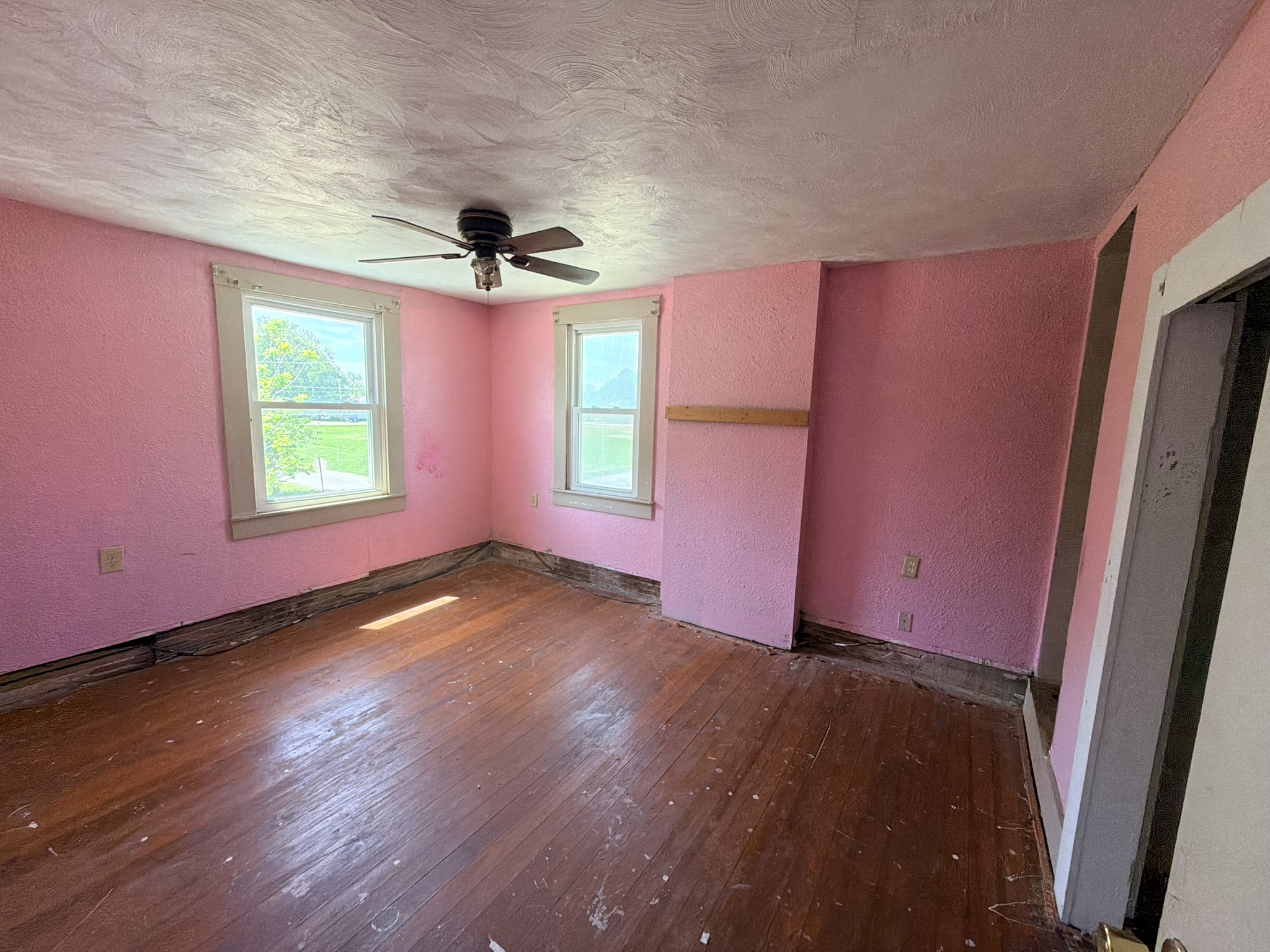 311 W 5TH ST Benton IL 62812