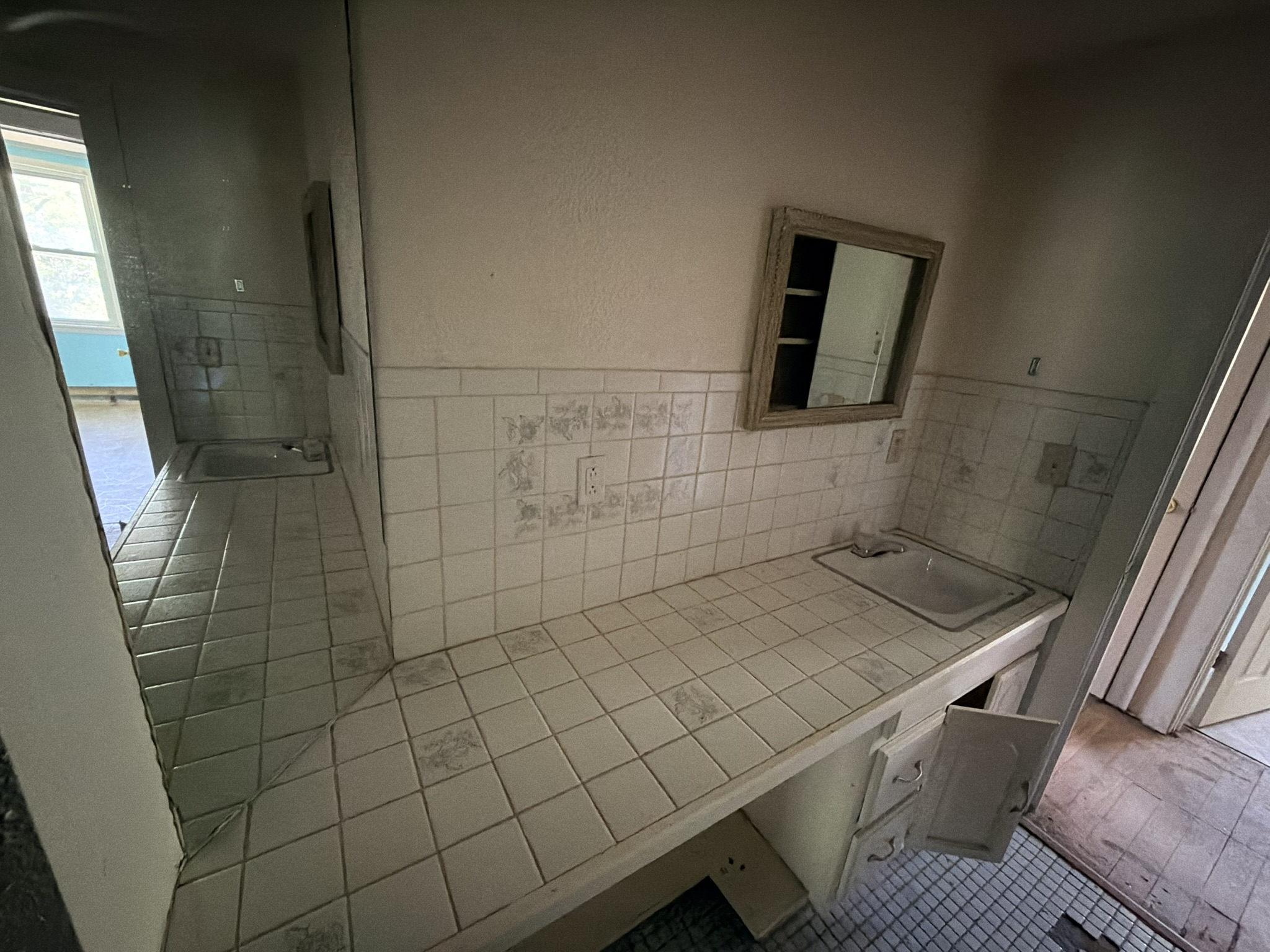 311 W 5TH ST Benton IL 62812