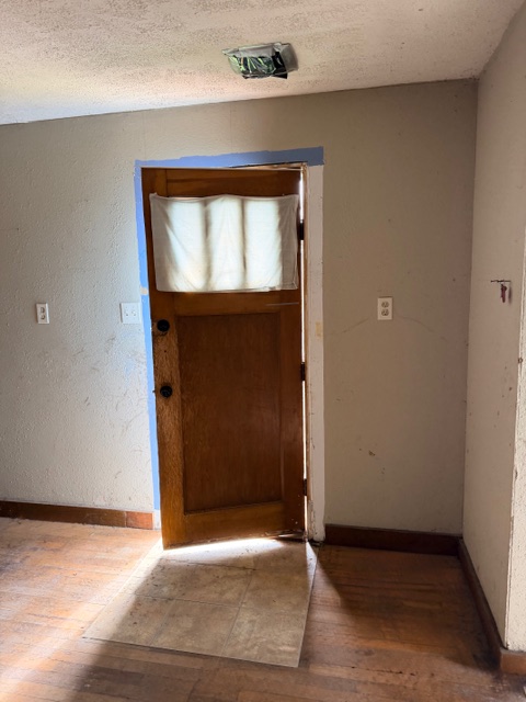 103 S Main St Erie KS 66733