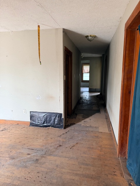 103 S Main St Erie KS 66733