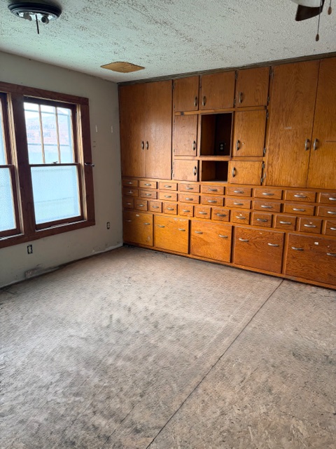 103 S Main St Erie KS 66733
