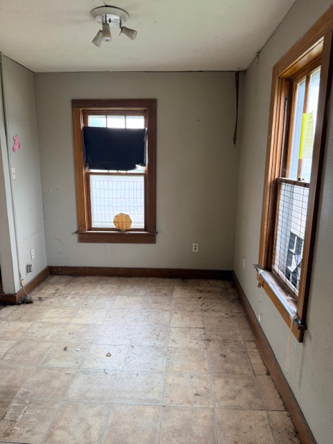 103 S Main St Erie KS 66733