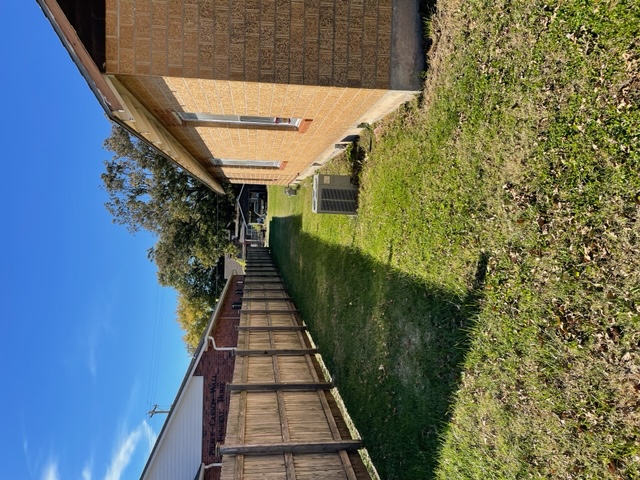 103 S Main St Erie KS 66733