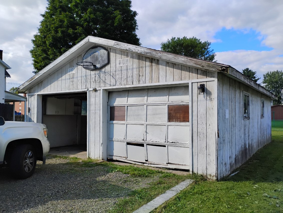303 Walker St Garrett PA 15542