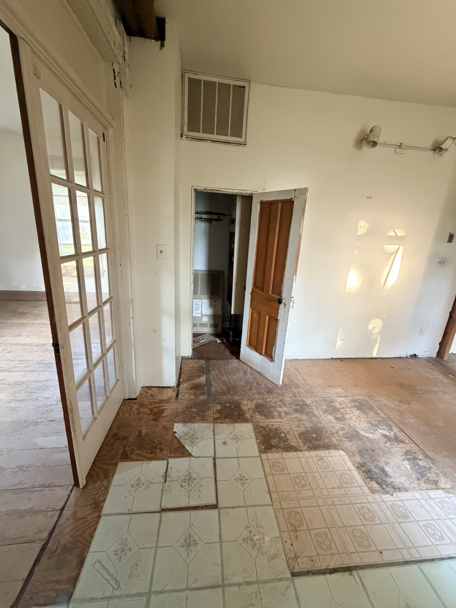 205 5th St E Hammond IL 61929