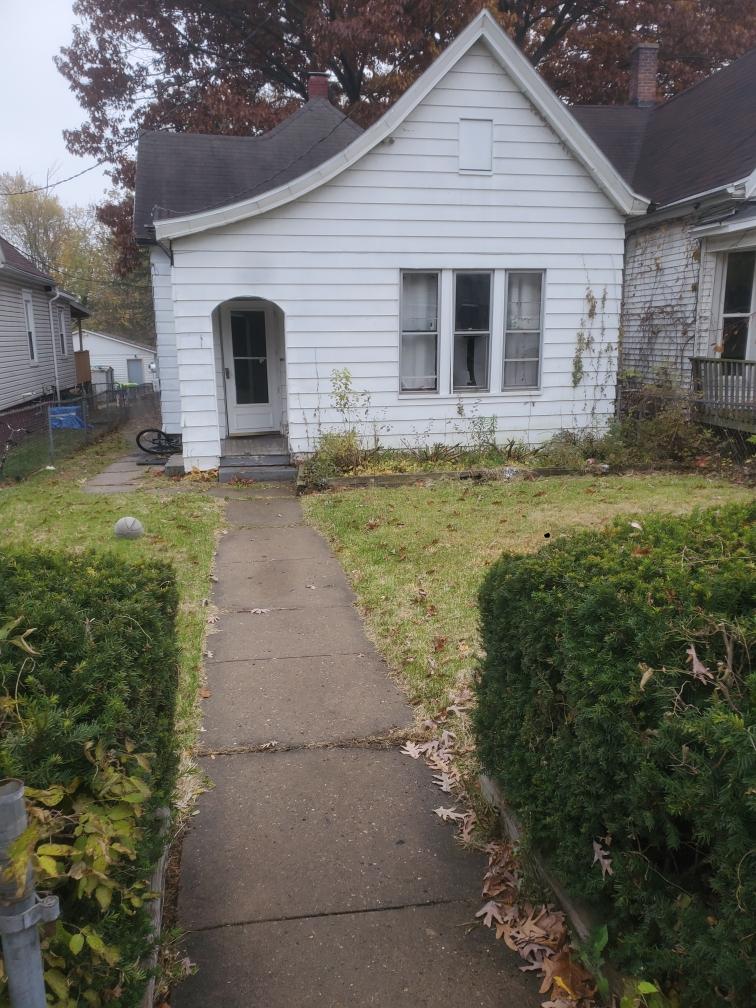 2216 NE Monroe St. Peoria IL 61603