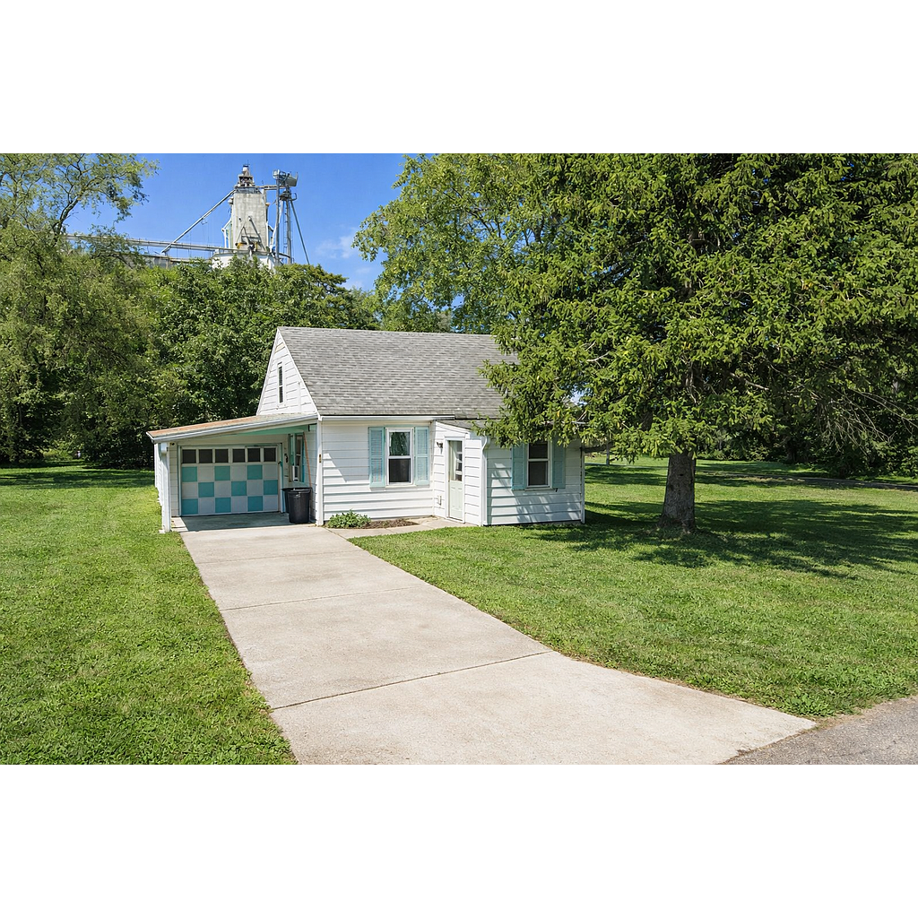 143 Elm St Cairo OH 45820