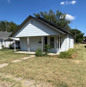 205 S Kansas St, Plainville, KS 67663
