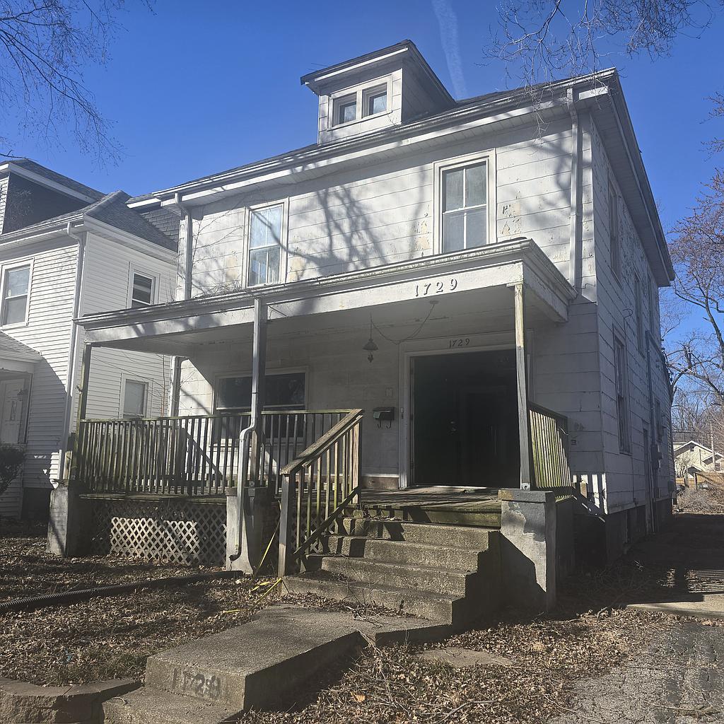 1729 S 1st St Springfield IL 62704