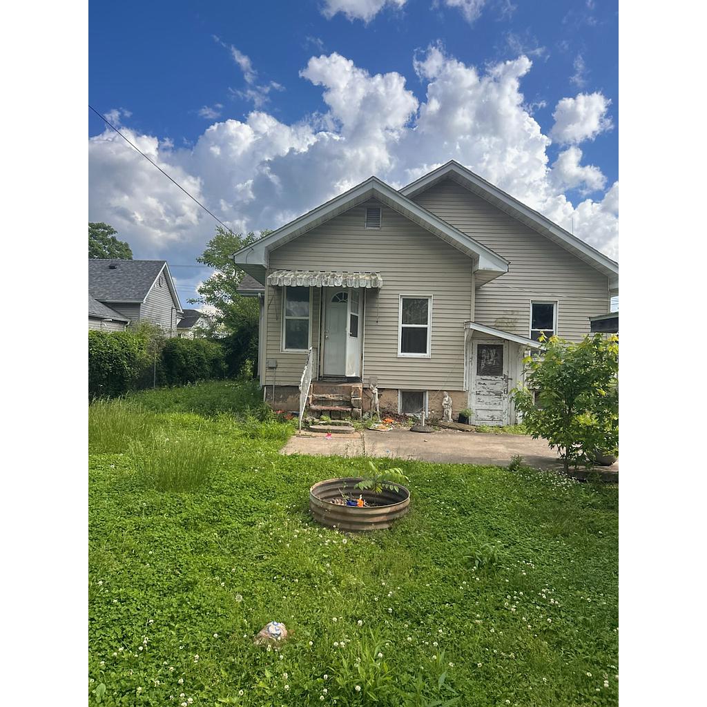 205 E St Louis St West Frankfort IL 62896