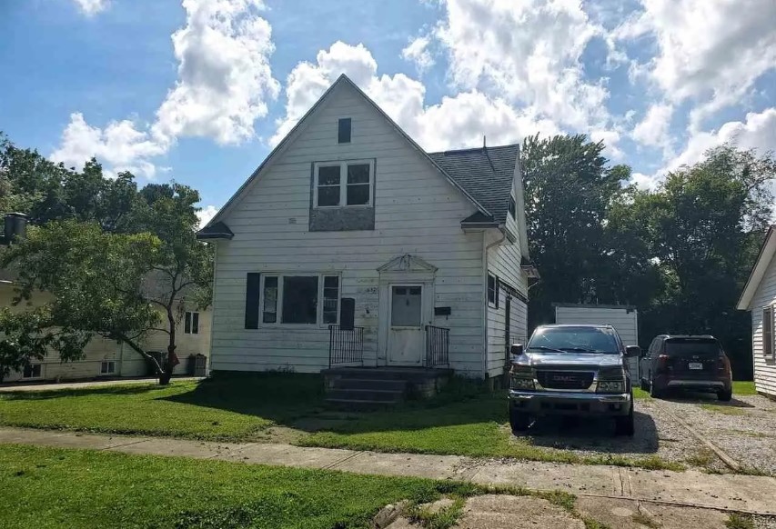 332 French St Sullivan IN 47882