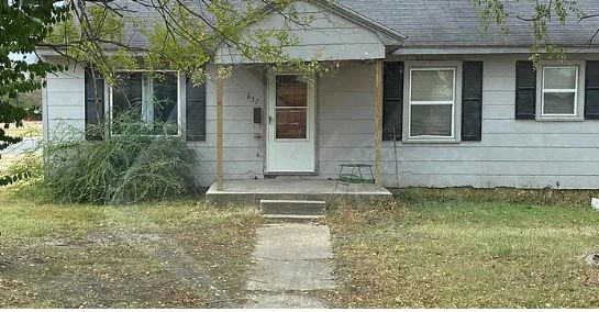 637 Branum St Sikeston MO 63801