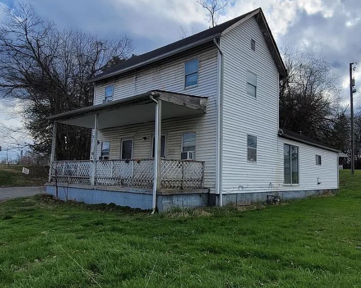 320 Powell Lane Flatwoods KY 41139