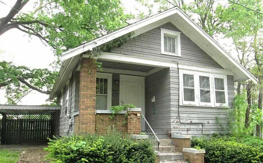 130 S Cleveland Ave Peoria IL 61605