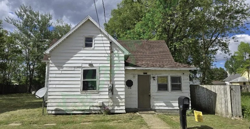 418 W 7th St Muncie IN 47302